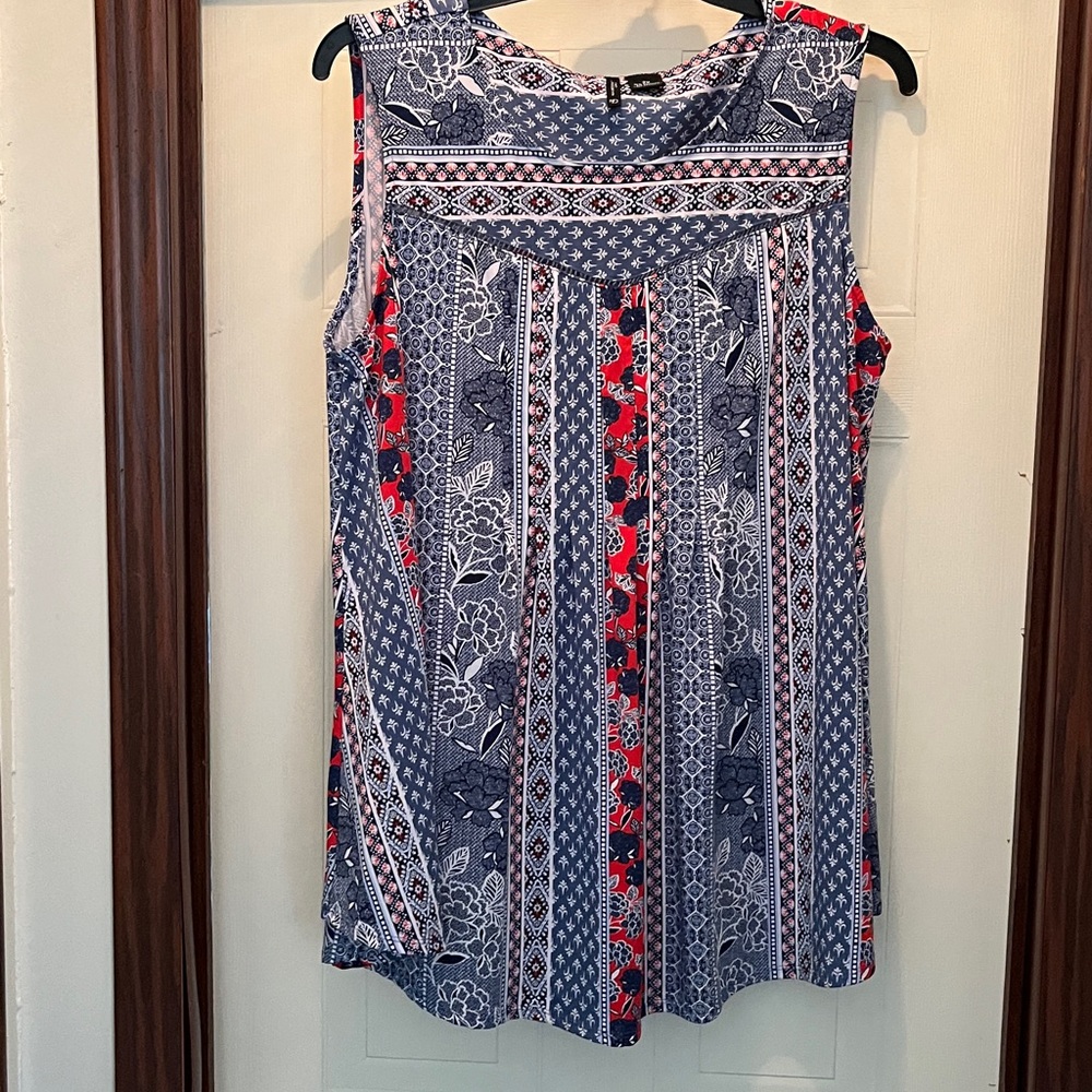 New Directions Floral and Geometric Tank Top